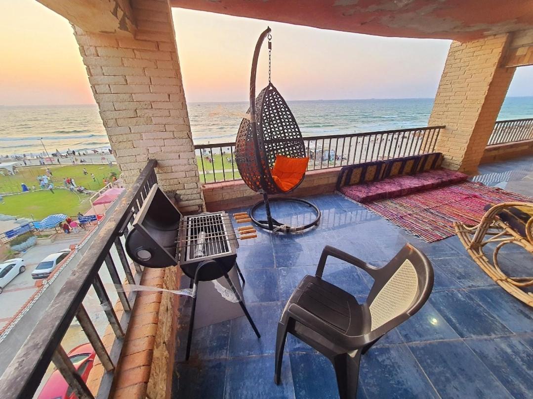 Sea View Free Wifi 3 Bedrooms 2 Toilets 5th Floor Bellevue Village Agami Available Year Days & 5 Heavy Blanket Available Appartement Alexandrie